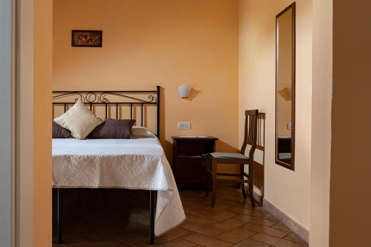 Bed And Breakfast Donna Olimpia San Martino al Cimino Bagian luar foto