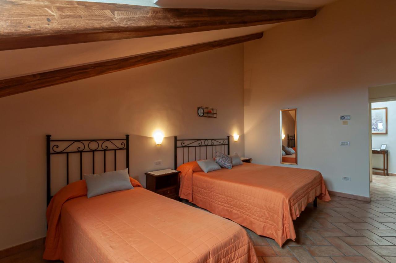 Bed And Breakfast Donna Olimpia San Martino al Cimino Bagian luar foto